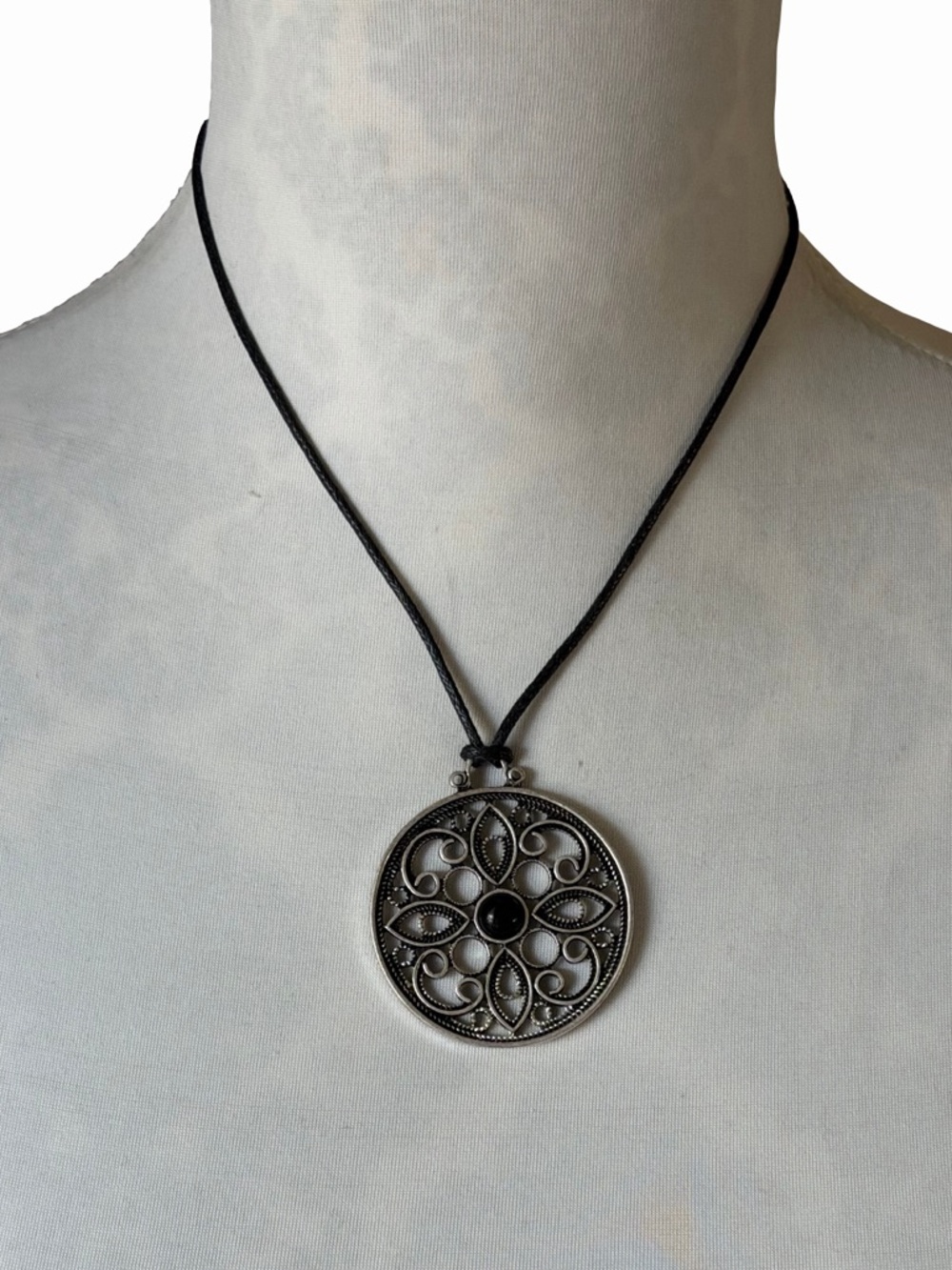 Cookie Lee NWT Statement Necklace Silver Tone Medallion Pendant